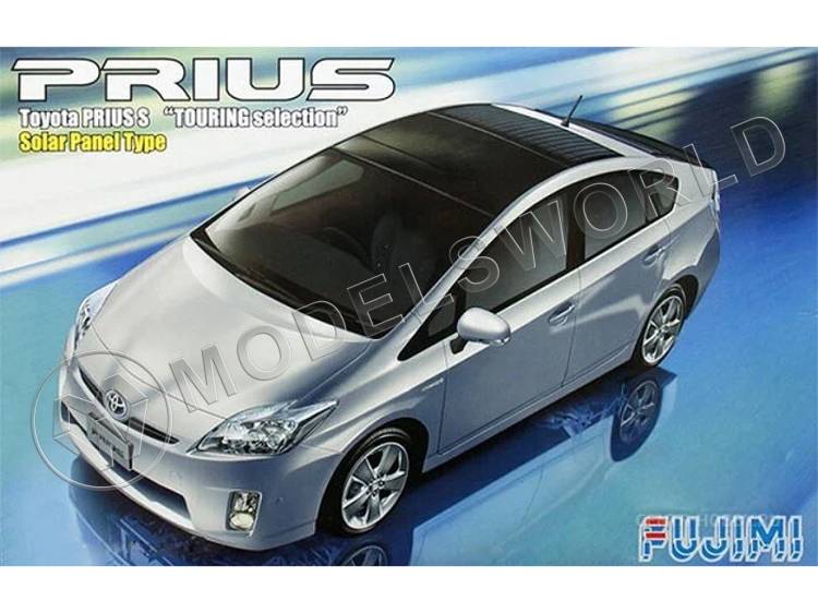 Склеиваемая пластиковая модель автомобиль Toyota Prius. Масштаб 1:24 - фото 1