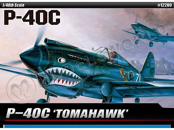 Склеиваемая пластиковая модель Истребитель P-40C Tomahawk. Масштаб 1:48 - фото 1