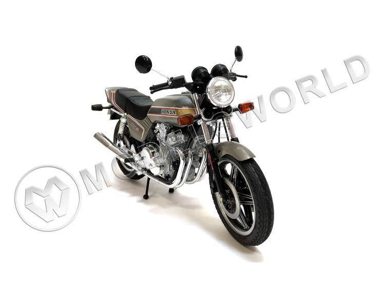 Готовая модель, мотоцикл Honda CB750F в масштабе 1:12 - фото 1