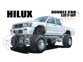 Склеиваемая пластиковая модель Toyota HiLux Pickup Double Cab Lift Up '94. Масштаб 1:24