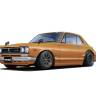Склеиваемая пластиковая модель Nissan Skyline 2000 GT-R Custom Wheel (Safari Brown). Масштаб 1:32