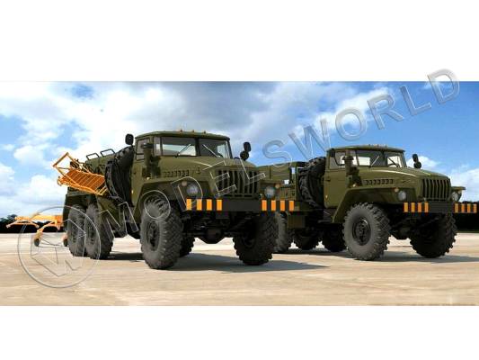 Склеиваемая пластиковая модель Советский грузовик Урал-4320. Масштаб 1:48