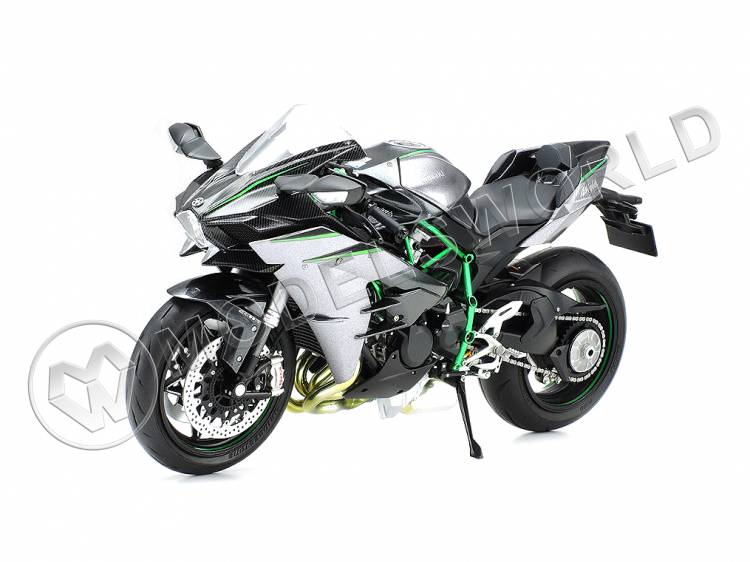 Склеиваемая пластиковая модель мотоцикла Kawasaki Ninja H2 Carbon. Масштаб 1:12 - фото 1