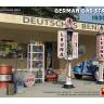 Склеиваемая пластиковая модель Немецкая заправочная станция 1930-40-х гг. Масштаб 1:35