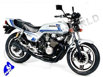 Склеиваемая пластиковая модель мотоцикла Honda CB750F 'Custom Tuned'. Масштаб 1:12 - фото 1