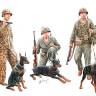 Фигуры морских пехотинцев США с собаками. WWII. Масштаб 1:35