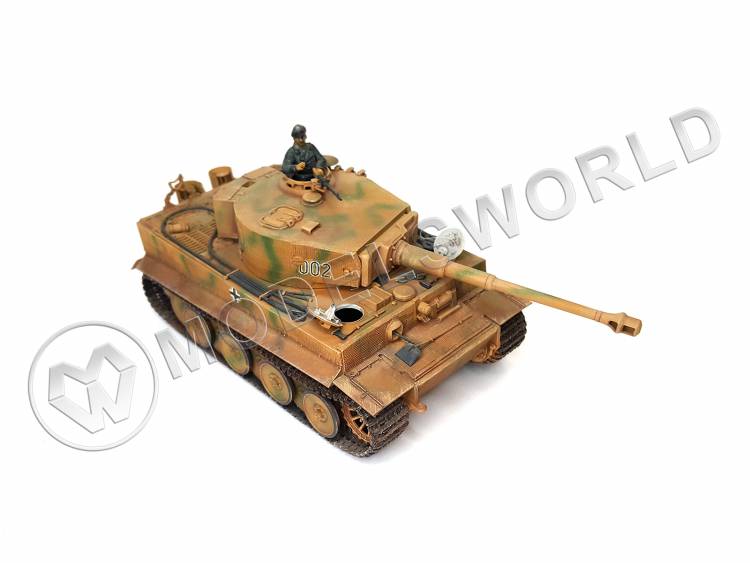 Готовая модель немецкий тяжелый танк Pz VI Ausf E Тигр I в масштабе 1:35 - фото 1